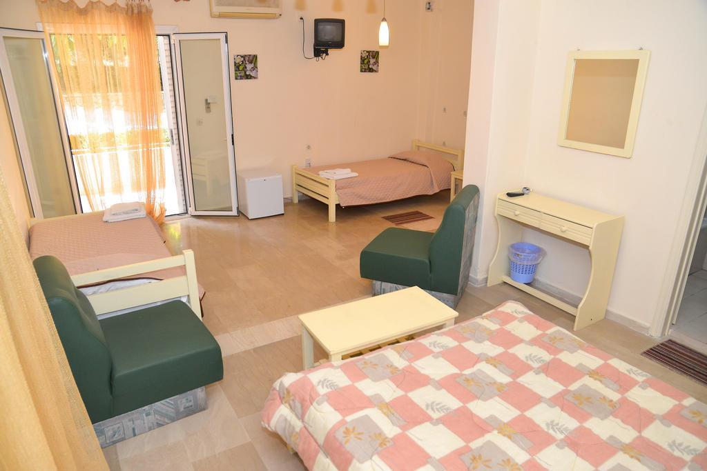 Primavera Hotel Gazátika Екстериор снимка